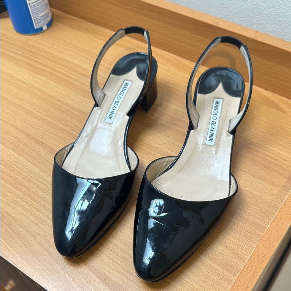 Manolo Blahnik Black Heels Patent Leather